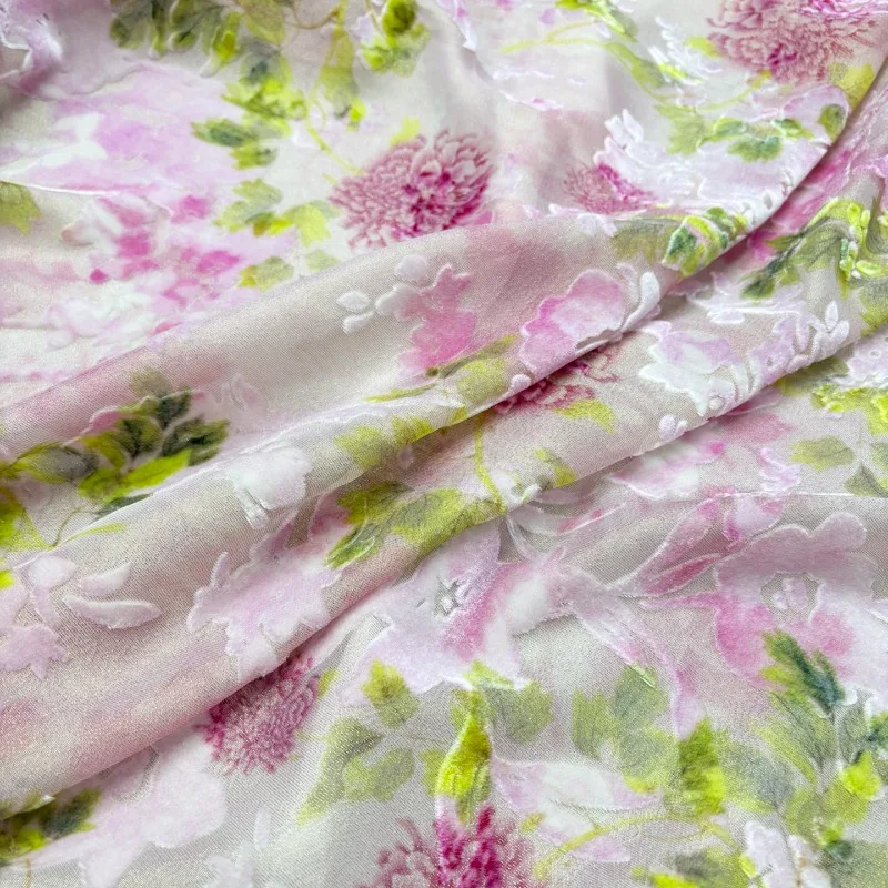 High Quality Silk Velvet Burnt Velvet Clothing Fabric Dress Cheongsam Tops Designer Fabric Mulberry Silk Gold Printing Per Meter
High Quality Silk Velvet Burnt Velvet Clothing Fabric Dress Cheongsam Tops Designer Fabric Mulberry Silk Gold Printing Per Meter