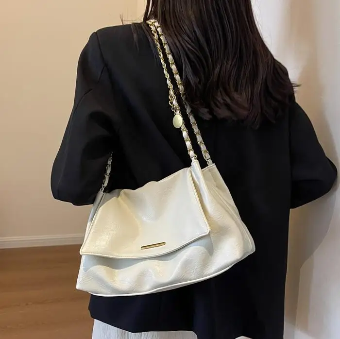 2025 Women Casual Soft Leather Commute Tote Large Capacity Premium Underarm Crossbody Bag
2025 Women Casual Soft Leather Commute Tote Large Capacity Premium Underarm Crossbody Bag