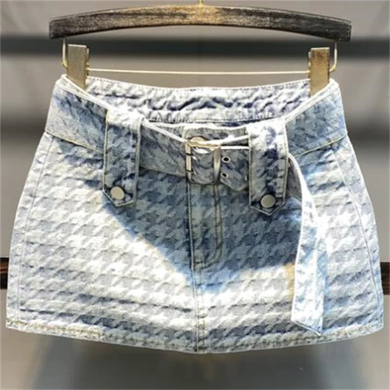 Summer new houndstooth retro denim skirt women's sexy mini short skirt a-line skirt with belt
Summer new houndstooth retro denim skirt women's sexy mini short skirt a-line skirt with belt