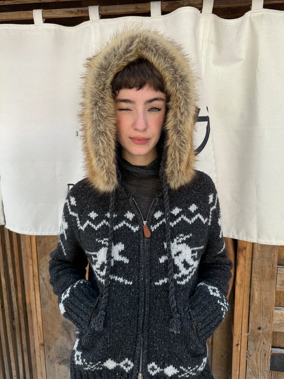 Sontag Vintage Snow Dot Wool Knit Cardigan Removable Fur Collar Iceland Pattern Tassel Long Sve Zipper Closure Women's Swe...
Sontag Vintage Snow Dot Wool Knit Cardigan Removable Fur Collar Iceland Pattern Tassel Long Sve Zipper Closure Women's Swe...