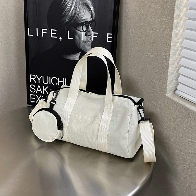 2025 Stylish Casual Tote Bag for Women - Spacious Minimalist Shoulder Purse, Trendy Crossbody Gym Bag with Premium Texture
2025 Stylish Casual Tote Bag for Women - Spacious Minimalist Shoulder Purse, Trendy Crossbody Gym Bag with Premium Texture