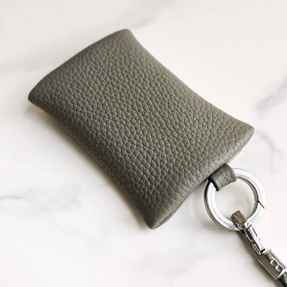 Mini PU Leather Hanging Neck Coin Purse Hanging Neck Japanese Style Key Bag Solid Color ins Zero Wallet Travel
Mini PU Leather Hanging Neck Coin Purse Hanging Neck Japanese Style Key Bag Solid Color ins Zero Wallet Travel