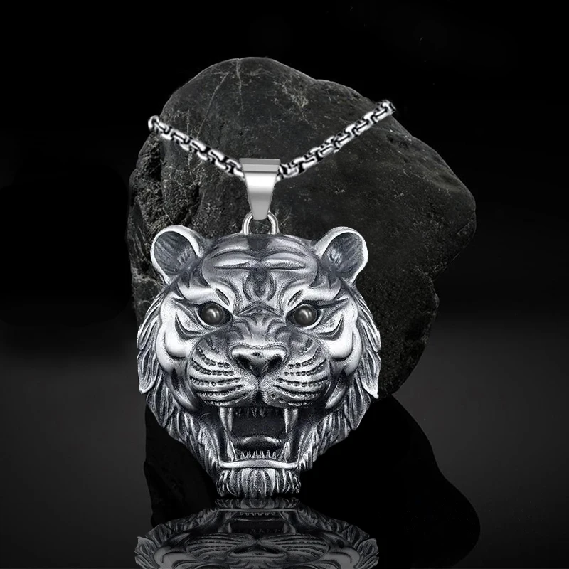 Men's Tiger Head Necklace Punk Rock Hip Hop Animal Pendant Gothic Jewelry Gift For Women 60 Cm Stainless Steel Sweater Chain
Men's Tiger Head Necklace Punk Rock Hip Hop Animal Pendant Gothic Jewelry Gift For Women 60 Cm Stainless Steel Sweater Chain