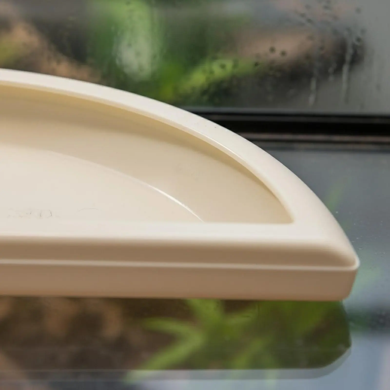 Split Design Amphibian Bowl Easy to Clean Corner Amphibian Food Bowl Anti-Prevent Live Food Dish Material Terrarium Accessory
Split Design Amphibian Bowl Easy to Clean Corner Amphibian Food Bowl Anti-Prevent Live Food Dish Material Terrarium Accessory