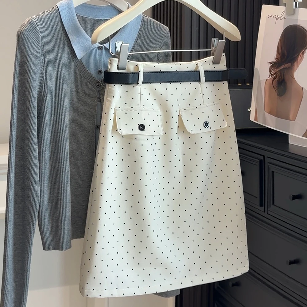 Модная мини-юбка в горошек для женщин, новинка лета 2026, с завышенной талией, приталенная, А-силуэт, для офиса, повседневная, облегающая бедра
Модная мини-юбка в горошек для женщин, новинка лета 2026, с завышенной талией, приталенная, А-силуэт, для офиса, повседневная, облегающая бедра