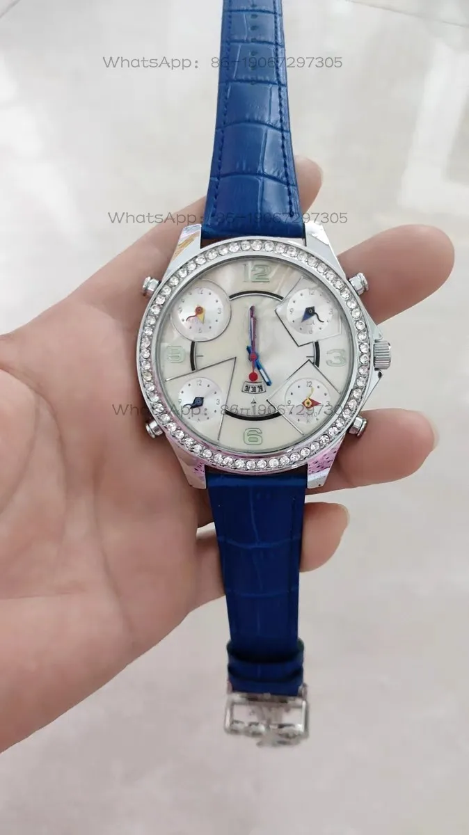 Quartz belt fashion belt couple large plate boys and girls belt watch
Quartz belt fashion belt couple large plate boys and girls belt watch