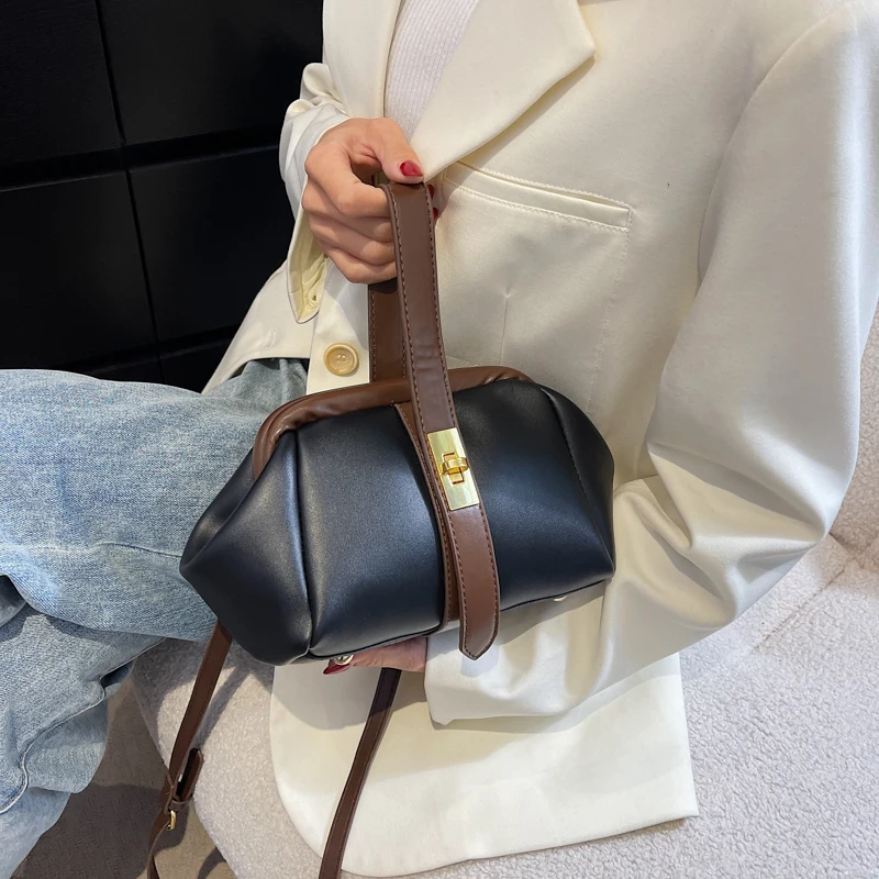 Vintage Brand Designer Flap Handbag Purse Women Shoulder Crossbody Bags 2022 New Soft Leather Ladies Messenger Bags High Quality
Vintage Brand Designer Flap Handbag Purse Women Shoulder Crossbody Bags 2022 New Soft Leather Ladies Messenger Bags High Quality
