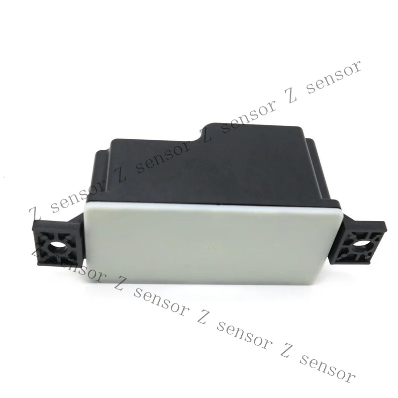 Z+ For Mercedes-Benz C-Class Voltage Converter Module Auxiliary Battery A2059053414
Z+ For Mercedes-Benz C-Class Voltage Converter Module Auxiliary Battery A2059053414