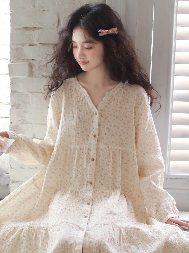 2025 women pajama pure cotton gauze long sleeves comfortable breathable worn outside V neck nightgown spring summer new arrivals
2025 women pajama pure cotton gauze long sleeves comfortable breathable worn outside V neck nightgown spring summer new arrivals