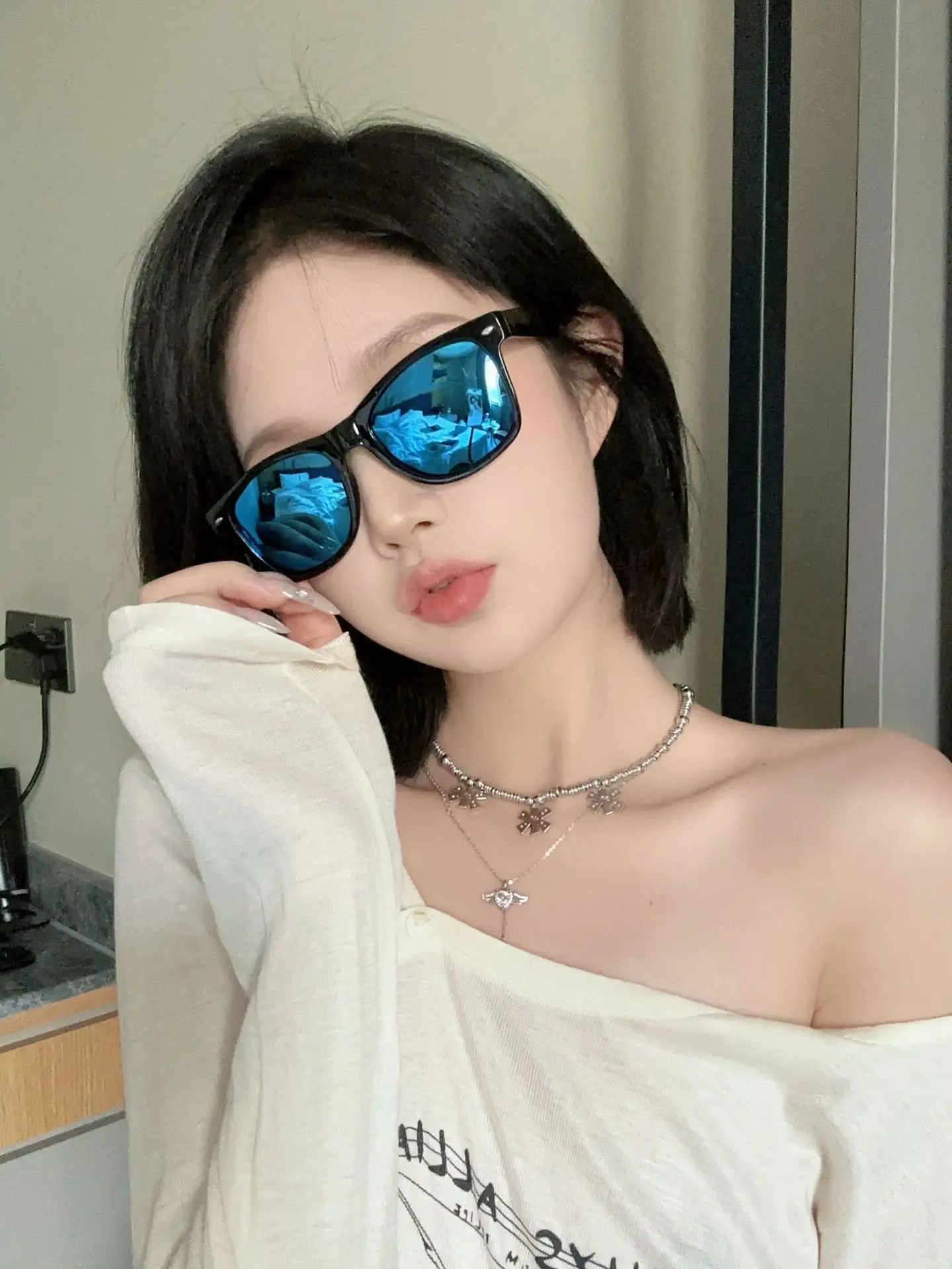 Vintage Polarizing Sunglasses Men Women Glasses Dazzling Driving Car Mirror T114
Vintage Polarizing Sunglasses Men Women Glasses Dazzling Driving Car Mirror T114