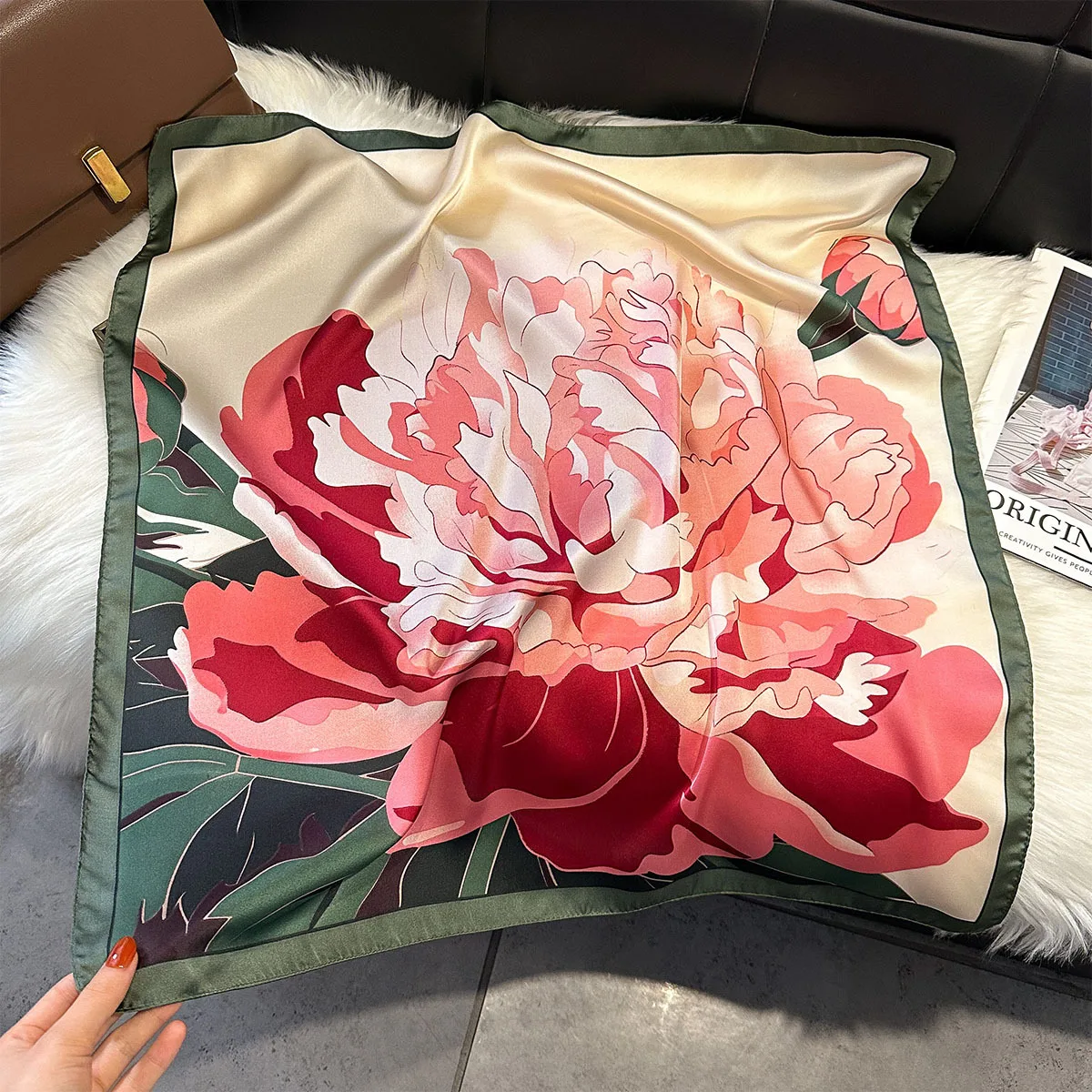 Women 70*70cm Square Silk Scarf/scarves Luxury Wrap 2025 Hair Tie Band Bag Warp Soft Neckerchief Hijab Headscarf Female Foulard
Women 70*70cm Square Silk Scarf/scarves Luxury Wrap 2025 Hair Tie Band Bag Warp Soft Neckerchief Hijab Headscarf Female Foulard