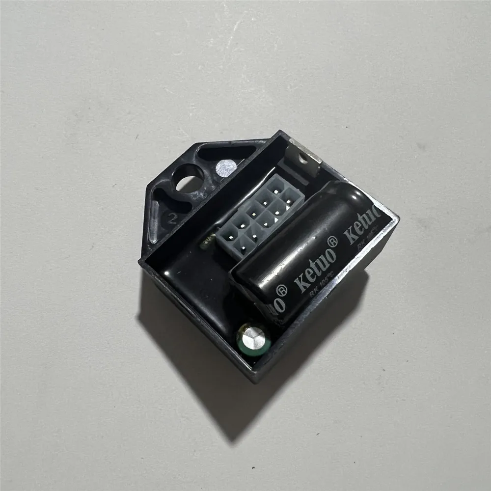 Модуль зажигания для Zongshen BPB 4000 2000/2200 Вт 24 В портативный генератор с регулируемой частотой, детали
Модуль зажигания для Zongshen BPB 4000 2000/2200 Вт 24 В портативный генератор с регулируемой частотой, детали