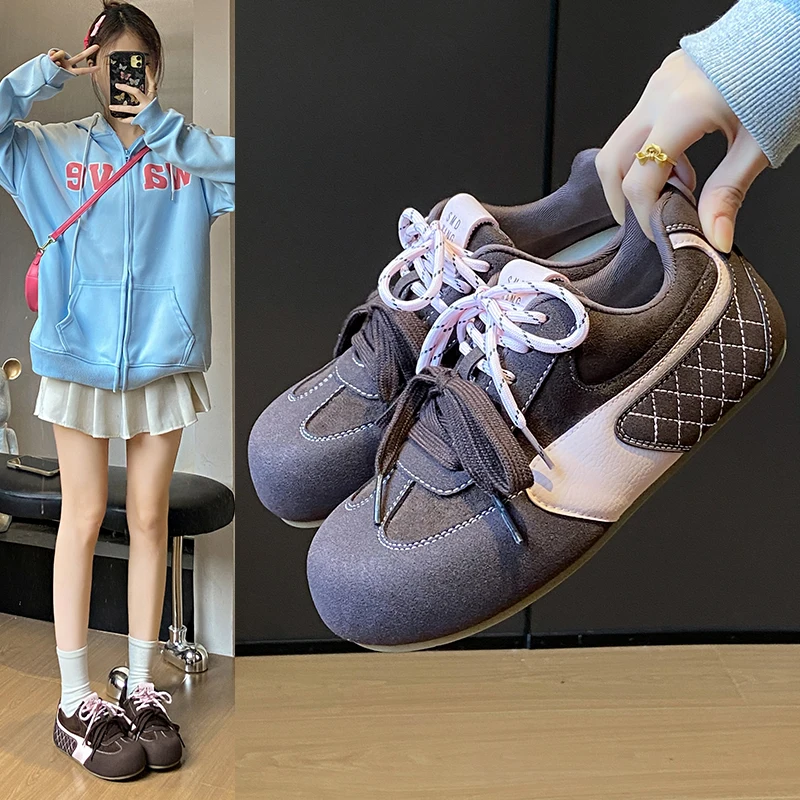 Women Shoes 2025 New Autumn Trendy Brand Torre Female Thick Sole Increased Casual Flow Reflective Sports Running Trendy Shoes
Women Shoes 2025 New Autumn Trendy Brand Torre Female Thick Sole Increased Casual Flow Reflective Sports Running Trendy Shoes