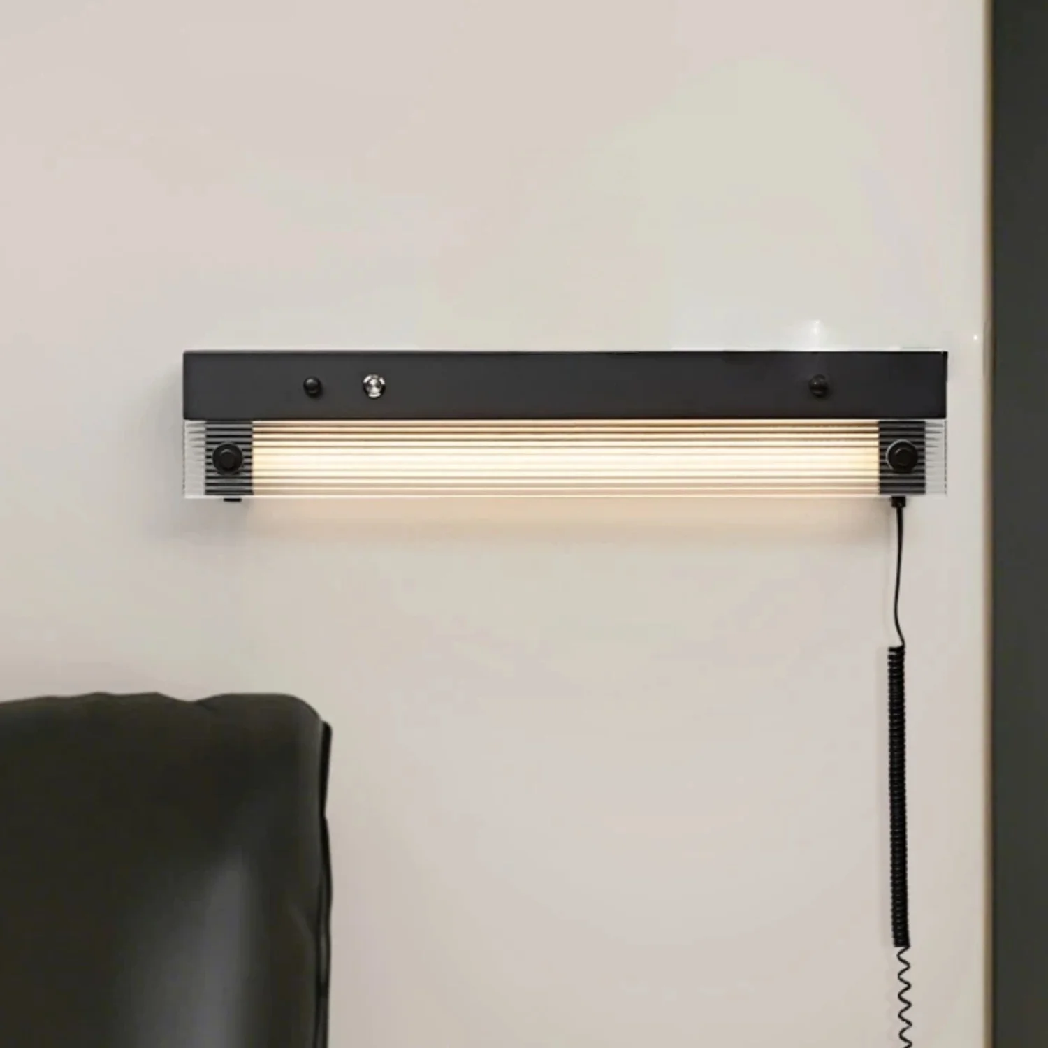 Modern Iron LED Knob Adjustable Wall Lamp Warm Light Sconce Wall Figure for Living Rooms Kitchens Bedrooms Dining Room
Modern Iron LED Knob Adjustable Wall Lamp Warm Light Sconce Wall Figure for Living Rooms Kitchens Bedrooms Dining Room