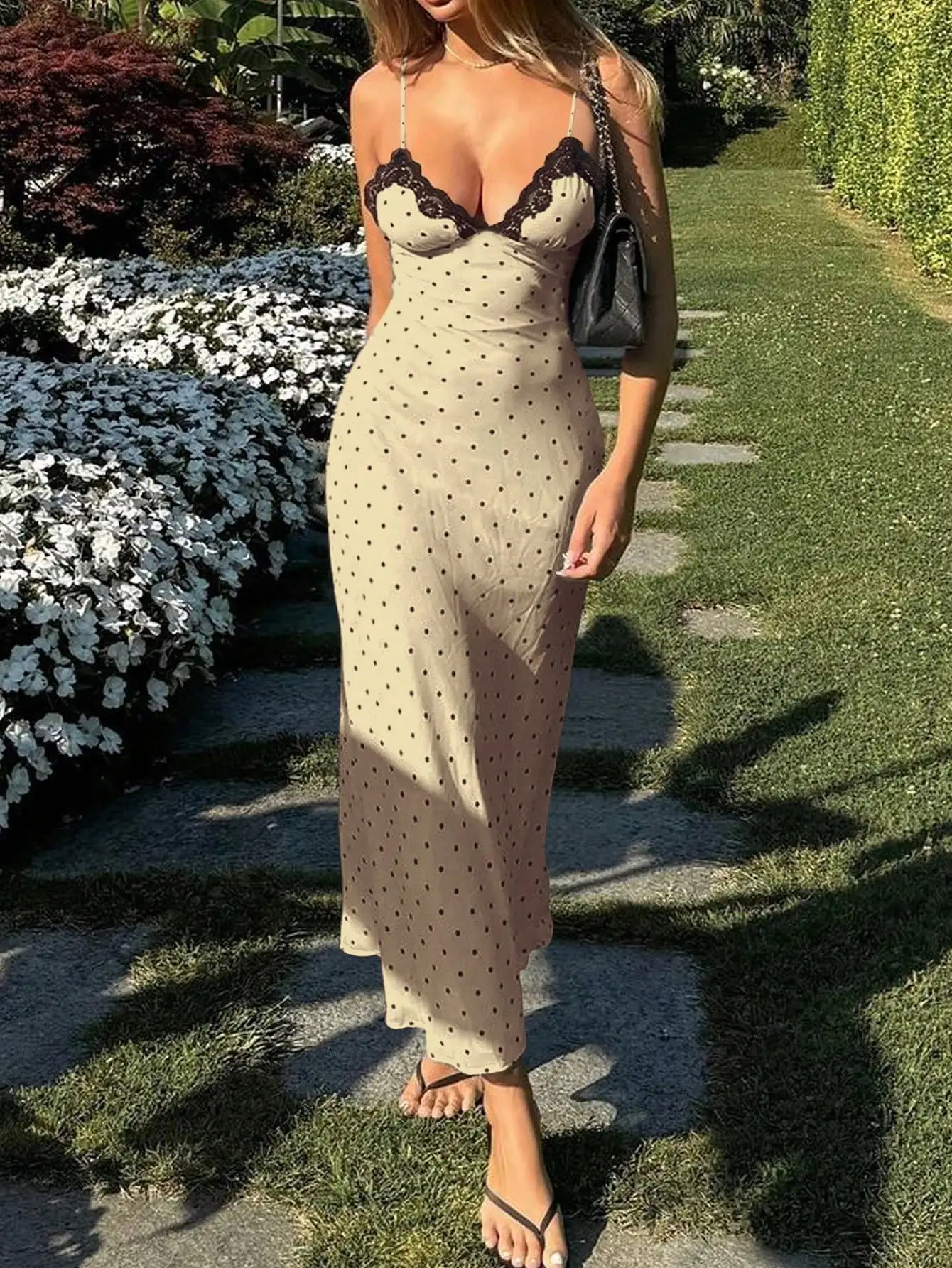 Elegant Polka Dot Satin Maxi Dress With Lace Camisole Spaghetti Strap A-Line Summer
Elegant Polka Dot Satin Maxi Dress With Lace Camisole Spaghetti Strap A-Line Summer