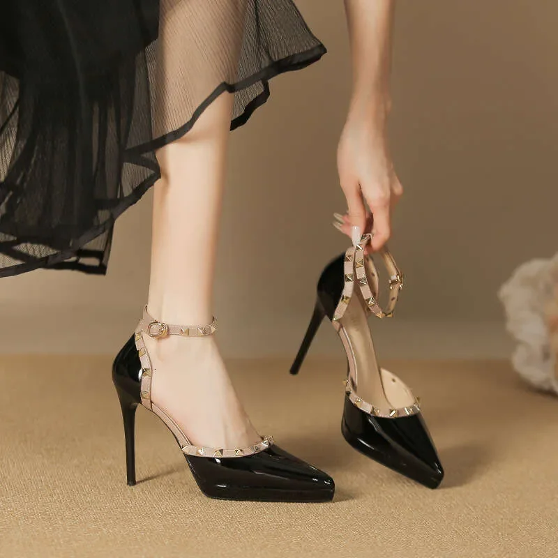 Women Colour Rivet Heel Single Shoes Pointed Stiletto Platform Sandals Women Hollow Closed Toe High Heels
Women Colour Rivet Heel Single Shoes Pointed Stiletto Platform Sandals Women Hollow Closed Toe High Heels