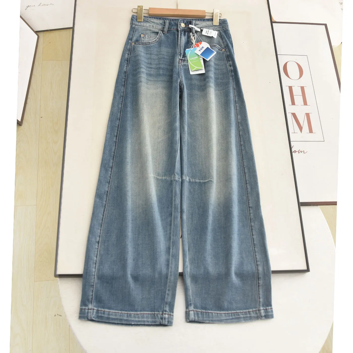 American Style High Waist Wide Leg Pants Loose Fit Denim Jeans Women's Summer Fashion Slimming Versatile Casual Trousers
American Style High Waist Wide Leg Pants Loose Fit Denim Jeans Women's Summer Fashion Slimming Versatile Casual Trousers