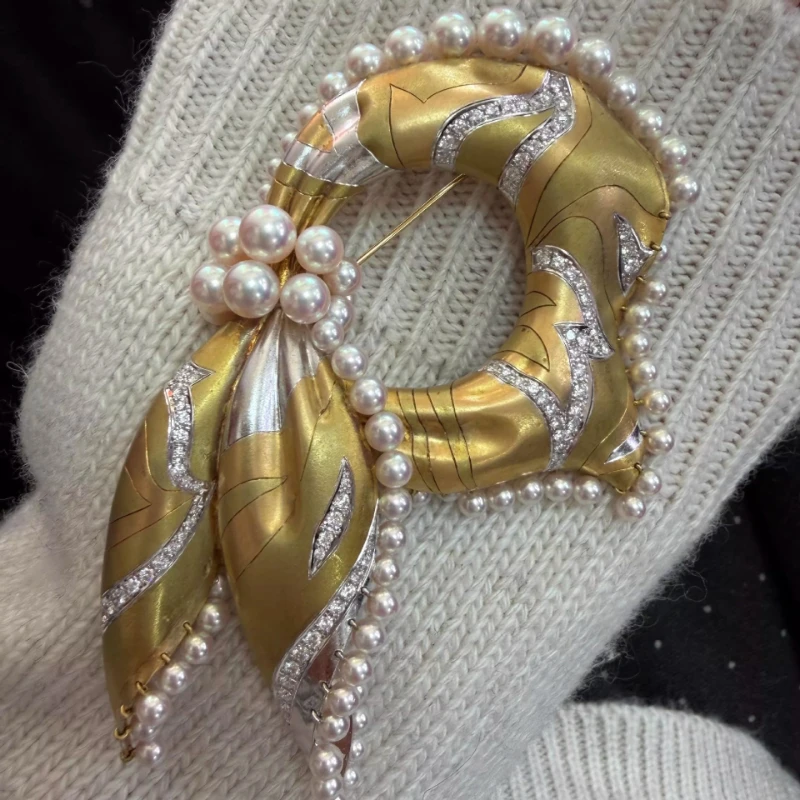 Luxury Muilt-color Zircon Tassel Bow Brooch Delicate Shinying Bowknot Broche Decorativo De Ropa for Women Clothing Corsage
Luxury Muilt-color Zircon Tassel Bow Brooch Delicate Shinying Bowknot Broche Decorativo De Ropa for Women Clothing Corsage