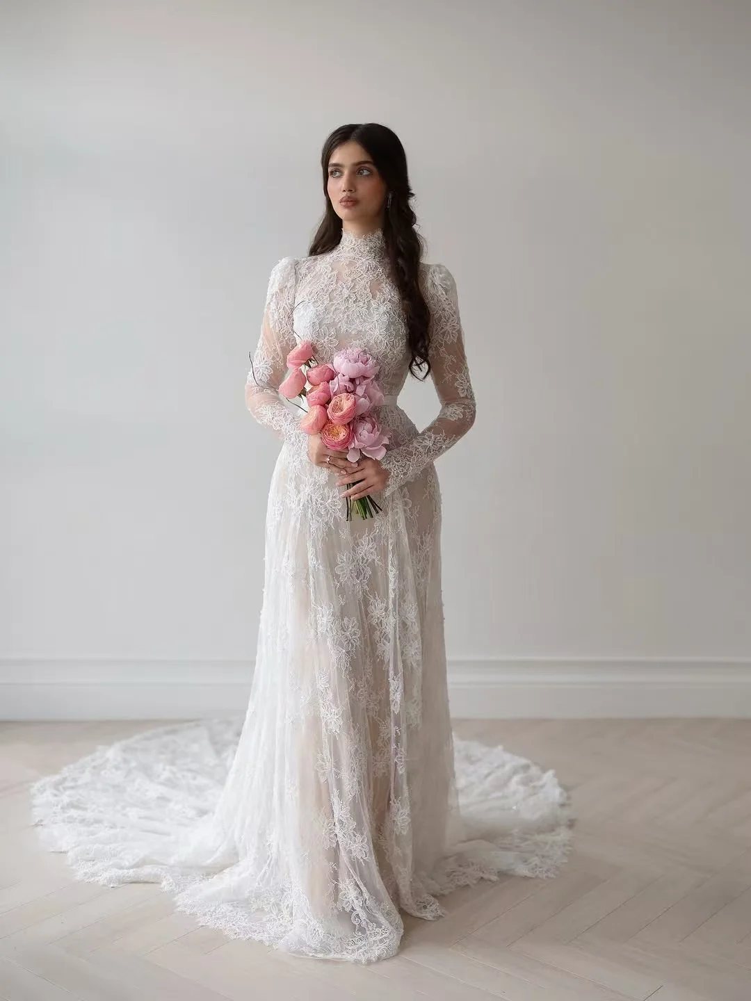 Luxury High Neck Lace Wedding Dress Long Sleeve A Line Bridal Gown Vintage Princess Wedding Dress Modest Muslim Custom made
Luxury High Neck Lace Wedding Dress Long Sleeve A Line Bridal Gown Vintage Princess Wedding Dress Modest Muslim Custom made