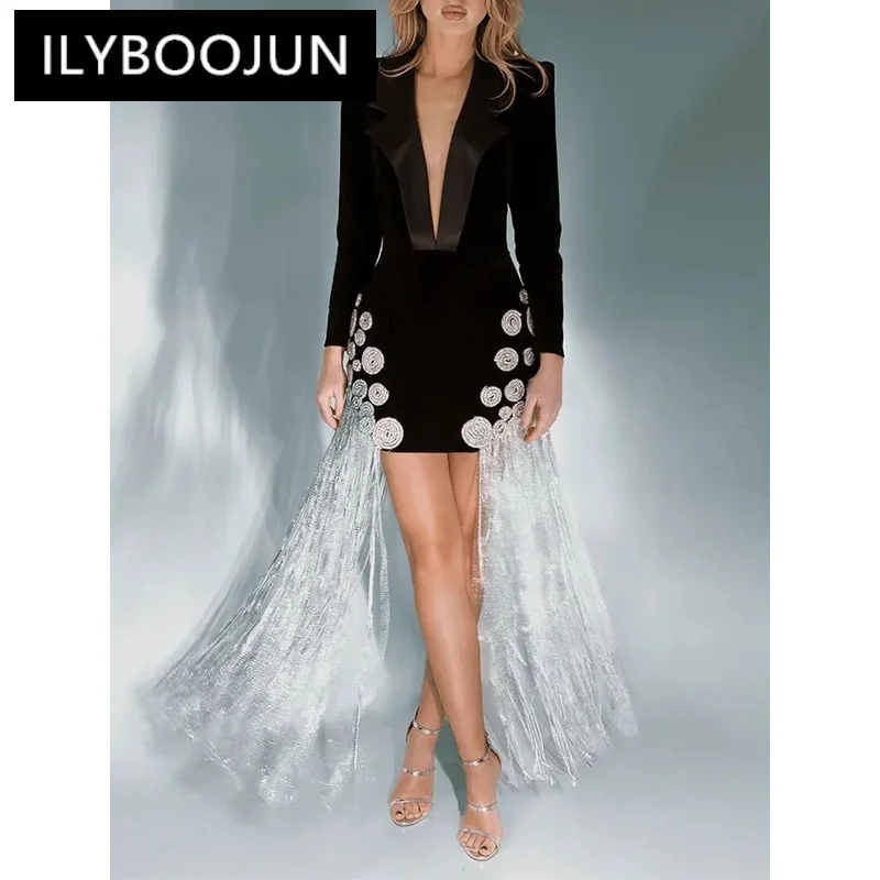 ILYBOOJUN Spliced Tassel Sexy Slimming Dresses For Women Deep V Neck Long Sleeve High Waist Patchwork Appliques Dress Female
ILYBOOJUN Spliced Tassel Sexy Slimming Dresses For Women Deep V Neck Long Sleeve High Waist Patchwork Appliques Dress Female
