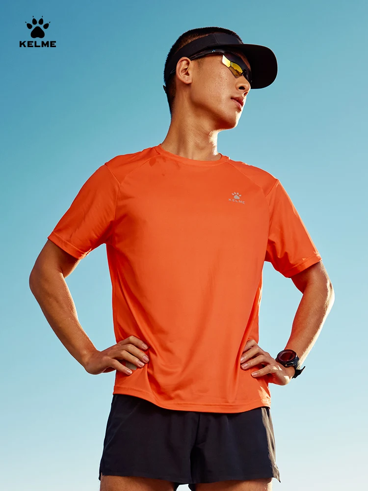 Kelme Мужская футболка для бега на открытом воздухе с круглым вырезом, дышащий спортивный топ для фитнеса и тренировок, быстросохнущая одежда для футбола с коротким рукавом
Kelme Мужская футболка для бега на открытом воздухе с круглым вырезом, дышащий спортивный топ для фитнеса и тренировок, быстросохнущая одежда для футбола с коротким рукавом