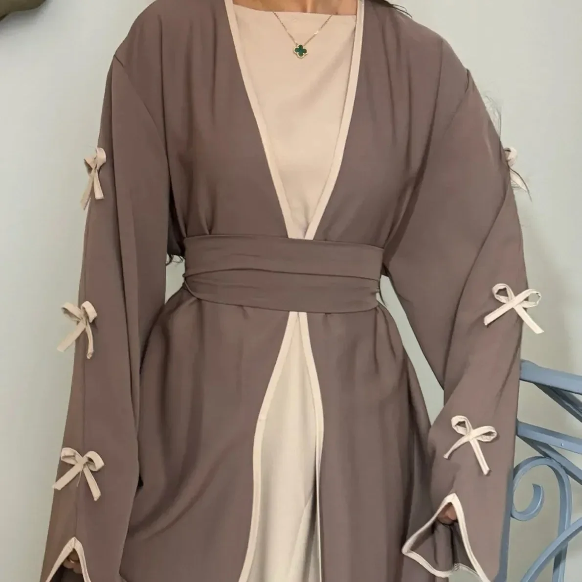 Open Abaya Dubai 2025 Luxury Kimono Muslim Dress Bowknot Abayas for Women Turkey Dresses Islamic Clothes Kaftan Robe Ramadan Eid
Open Abaya Dubai 2025 Luxury Kimono Muslim Dress Bowknot Abayas for Women Turkey Dresses Islamic Clothes Kaftan Robe Ramadan Eid