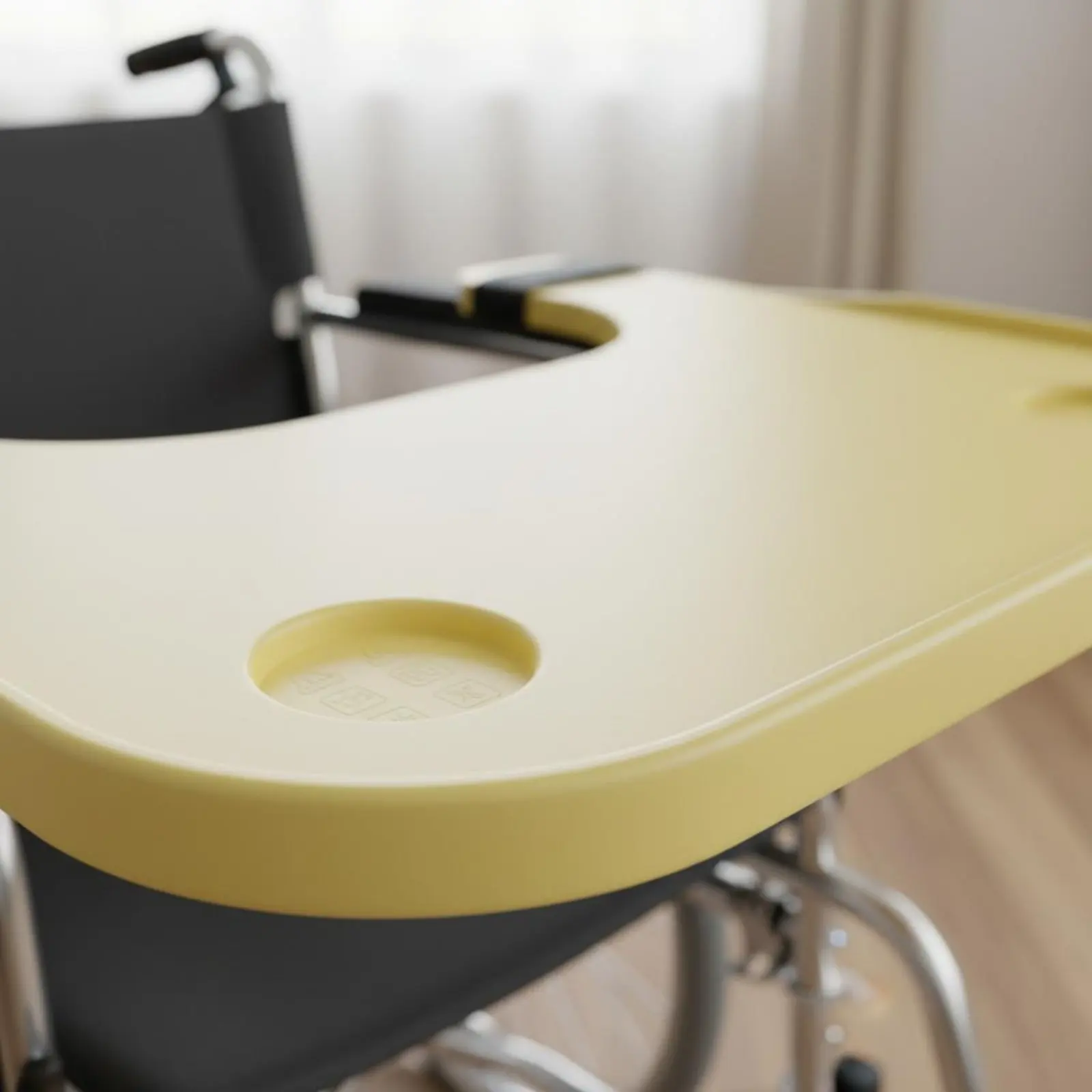 Съемный прочный столик-поднос, водонепроницаемый, для использования на коленях, аксессуар для людей с ограниченными возможностями, держатель для напитков
Съемный прочный столик-поднос, водонепроницаемый, для использования на коленях, аксессуар для людей с ограниченными возможностями, держатель для напитков