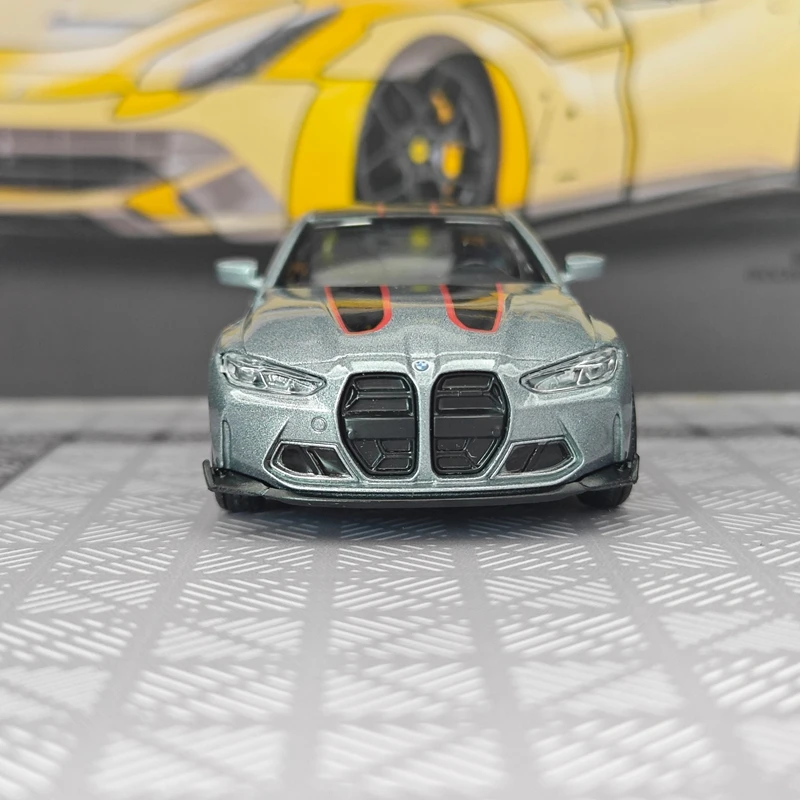 1:36 simulation BMW M4 CSL alloy supercar model doors on both sides that can be opened suitable for collection
1:36 simulation BMW M4 CSL alloy supercar model doors on both sides that can be opened suitable for collection
