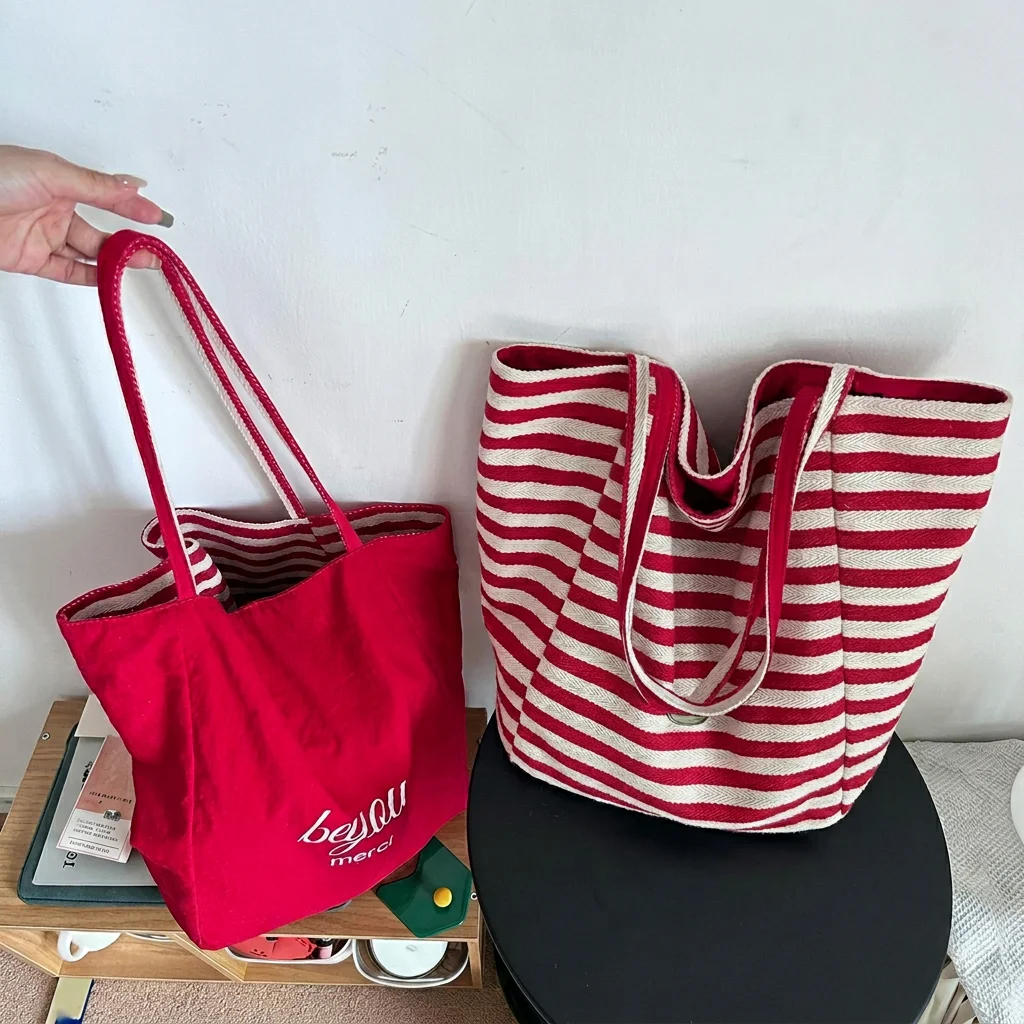 Reversible Vertical Tote Bag Trendy Polyester Shoulder Bag Colorblock Striped Handbag Nylon Double-Sided Tote Handbag For Daily
Reversible Vertical Tote Bag Trendy Polyester Shoulder Bag Colorblock Striped Handbag Nylon Double-Sided Tote Handbag For Daily