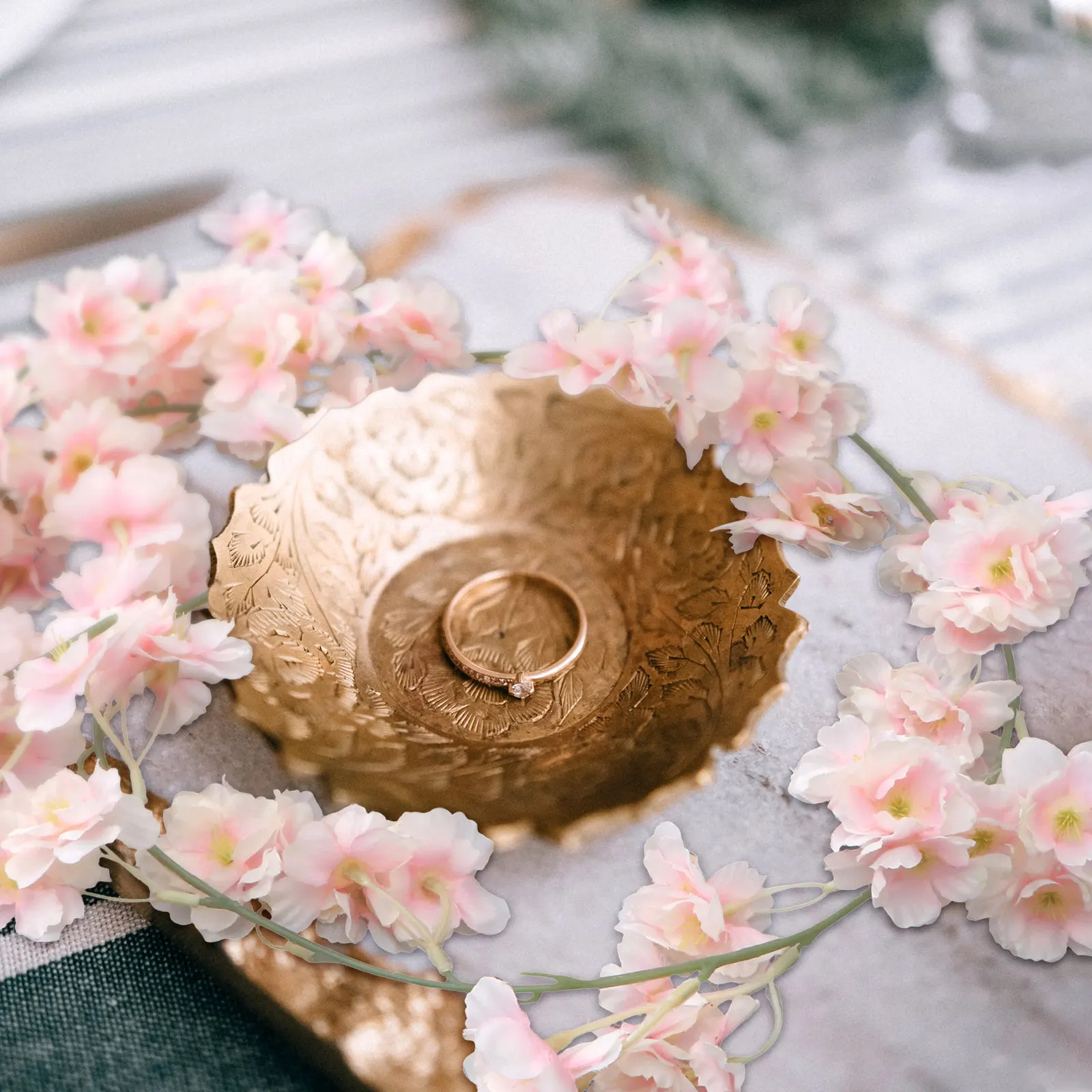 1Pcs Artificial Rattan Cherry Blossom Decor Natural Color Fake Flower Rattan Wedding Party Hanging Vines Wedding Backdrop
1Pcs Artificial Rattan Cherry Blossom Decor Natural Color Fake Flower Rattan Wedding Party Hanging Vines Wedding Backdrop