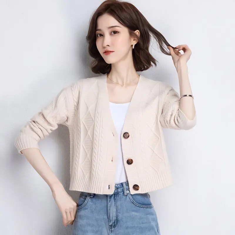 Cardigan Sweaters Cardigan Women Solid Tops Knitwears Short Coat Ladies Sweater Long-Sleeve Knit Jacket Korean Fashion T431
Cardigan Sweaters Cardigan Women Solid Tops Knitwears Short Coat Ladies Sweater Long-Sleeve Knit Jacket Korean Fashion T431