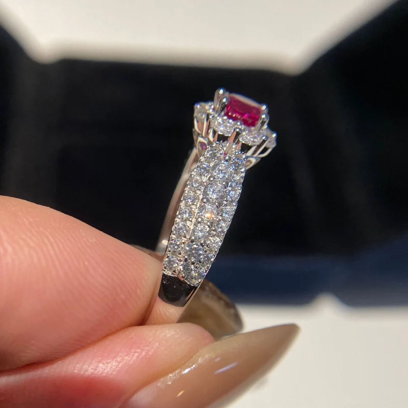 Fashion Light Luxury Bud Style Red Corundum Gemstone Full Diamond Ring Earrings Inlaid Versatile Daily Niche Simple Sweet
Fashion Light Luxury Bud Style Red Corundum Gemstone Full Diamond Ring Earrings Inlaid Versatile Daily Niche Simple Sweet