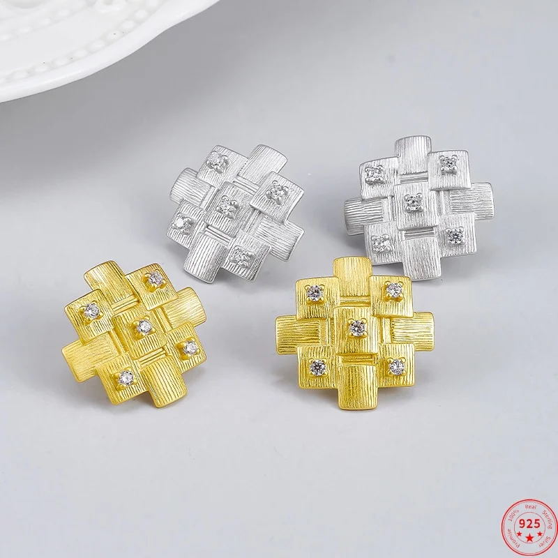 S925 Sterling Silver Studs Earring for Women Crisscross Geometric Striped Pattern Zircon Ear Studs Fashion Jewelry Wholesale
S925 Sterling Silver Studs Earring for Women Crisscross Geometric Striped Pattern Zircon Ear Studs Fashion Jewelry Wholesale