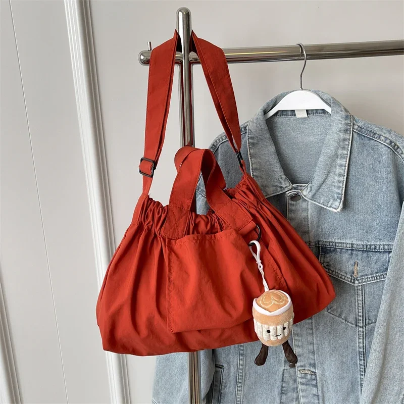 Casual Solid Canvas Tote Bag Fashion Handbags for 2024 Fashionable Drawstring Large Capacity Versatile Shoulder Bag
Casual Solid Canvas Tote Bag Fashion Handbags for 2024 Fashionable Drawstring Large Capacity Versatile Shoulder Bag