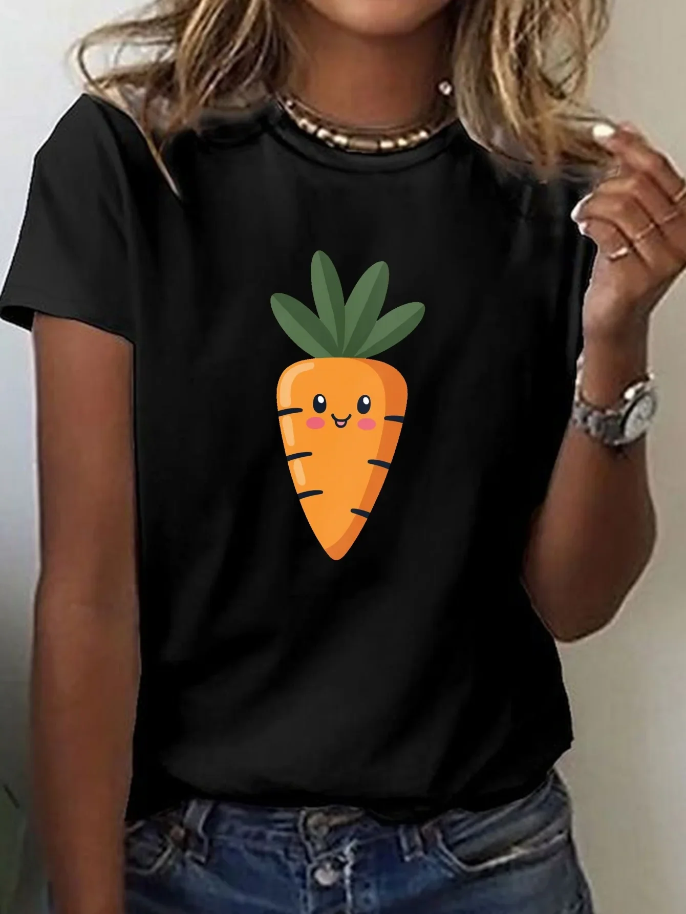 Cute Cartoon Carrot Illustration Print T-shirt, Short Sleeve Crew Neck Casual Top for Summer & Spring, Women's Clothing Y2K Top
Cute Cartoon Carrot Illustration Print T-shirt, Short Sleeve Crew Neck Casual Top for Summer & Spring, Women's Clothing Y2K Top