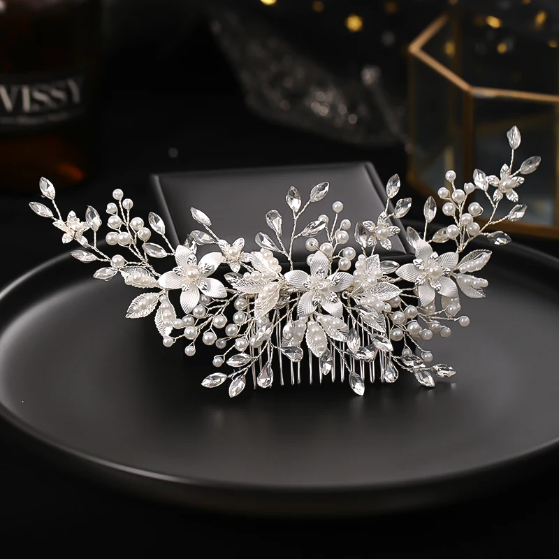 Handmade Silver Color Flower Hair Comb Pearl Rhinestone Flower Hair Accessories For Women Bride Wedding Accessories Tiara
Handmade Silver Color Flower Hair Comb Pearl Rhinestone Flower Hair Accessories For Women Bride Wedding Accessories Tiara