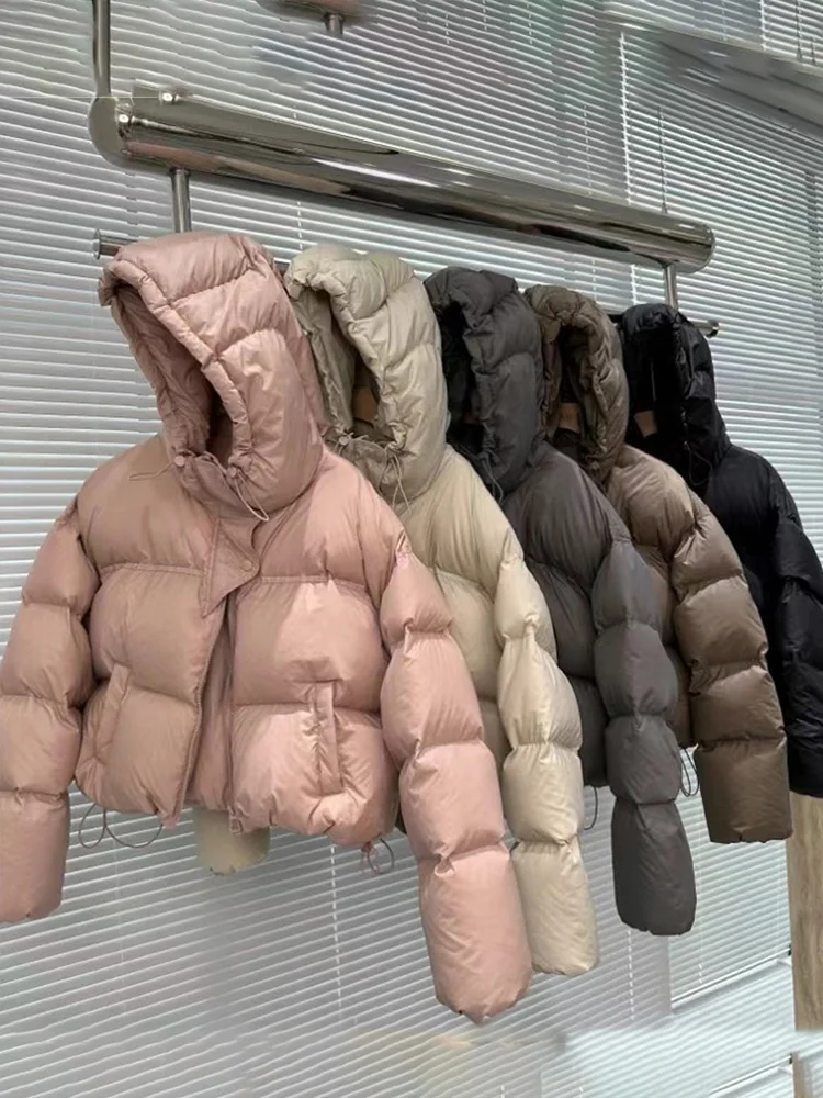 Korean Style Women's Cotton Jacket Winter Thickened Short Bread Coat Hooded Zipper Closure Color Casual Outerwear
Korean Style Women's Cotton Jacket Winter Thickened Short Bread Coat Hooded Zipper Closure Color Casual Outerwear