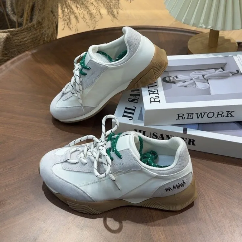 Женские кроссовки из натуральной кожи в ретро-стиле, немецкие тренировочные туфли, женские повседневные туфли на плоской подошве, дышащие женские кроссовки (tenis de mujer)
Женские кроссовки из натуральной кожи в ретро-стиле, немецкие тренировочные туфли, женские повседневные туфли на плоской подошве, дышащие женские кроссовки (tenis de mujer)