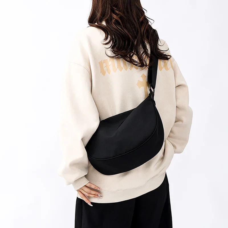 New Fashion Youth Style Men Women Adjustable Straps Waterproof Nylon Crossbody Chest Bags With Large Pockets Handbags For Work
New Fashion Youth Style Men Women Adjustable Straps Waterproof Nylon Crossbody Chest Bags With Large Pockets Handbags For Work
