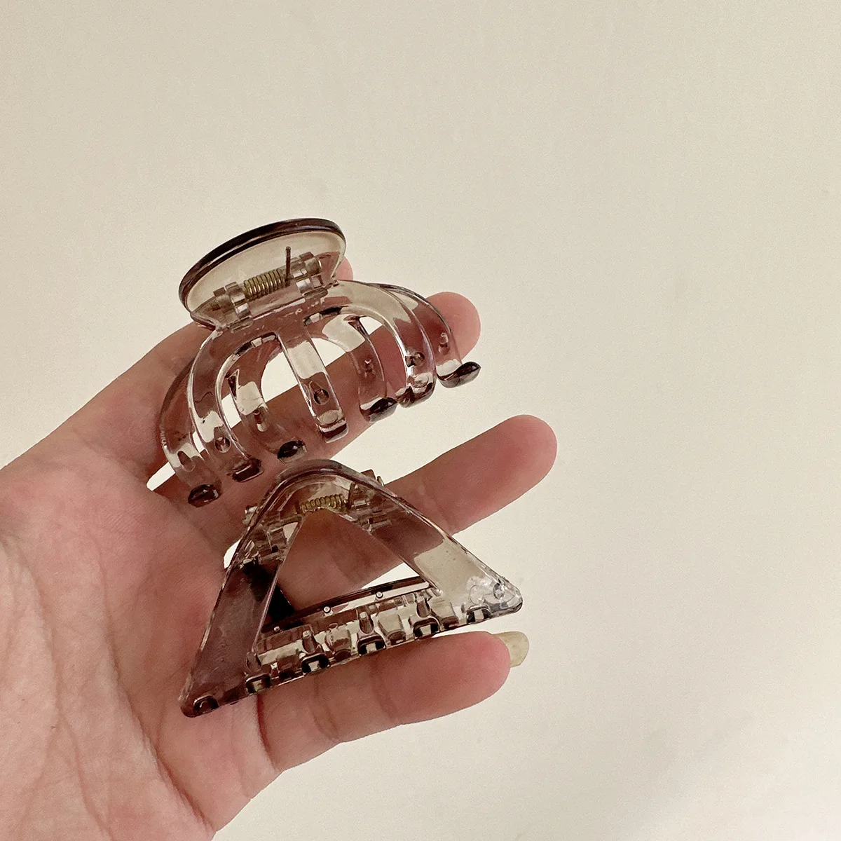 Basic Octopus Shark Hair Claw Clip for High Volume Hair Back of Head Updo Daily Versatile Simple Brown
Basic Octopus Shark Hair Claw Clip for High Volume Hair Back of Head Updo Daily Versatile Simple Brown