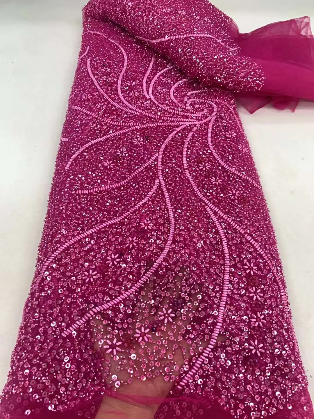 High Quality French Beads Fabric Embroidered Nigerian Sequins Heavy Lace 5 Yards African Lace Fabric For Sewing Party Dresses
High Quality French Beads Fabric Embroidered Nigerian Sequins Heavy Lace 5 Yards African Lace Fabric For Sewing Party Dresses