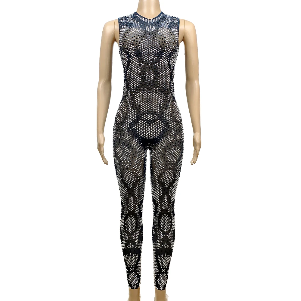Sexy Stage Full Silver Black Rhinetones Evening Jumpsuit Female Singer Dance Performance Costume Birthday Mesh Sleeveless Outfit
Sexy Stage Full Silver Black Rhinetones Evening Jumpsuit Female Singer Dance Performance Costume Birthday Mesh Sleeveless Outfit