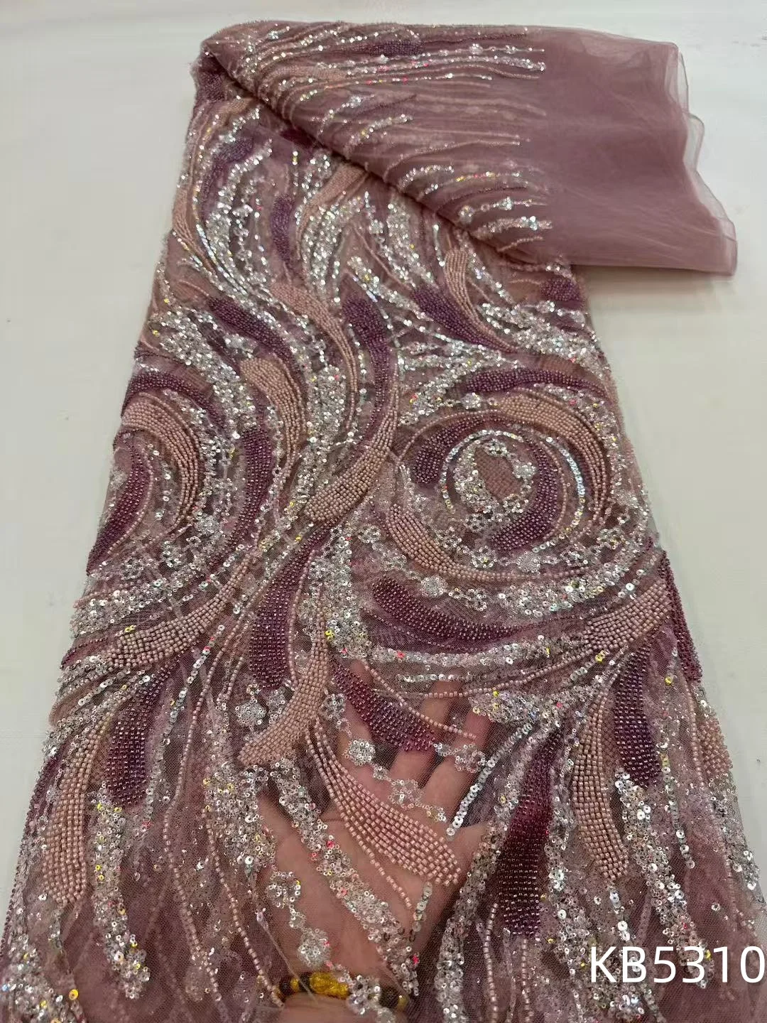 Элитная африканская ткань с бисером и кружевом 2026, золотистая нигерийская французская сетка с пайетками, тюль для свадебного платья KB5310
Элитная африканская ткань с бисером и кружевом 2026, золотистая нигерийская французская сетка с пайетками, тюль для свадебного платья KB5310