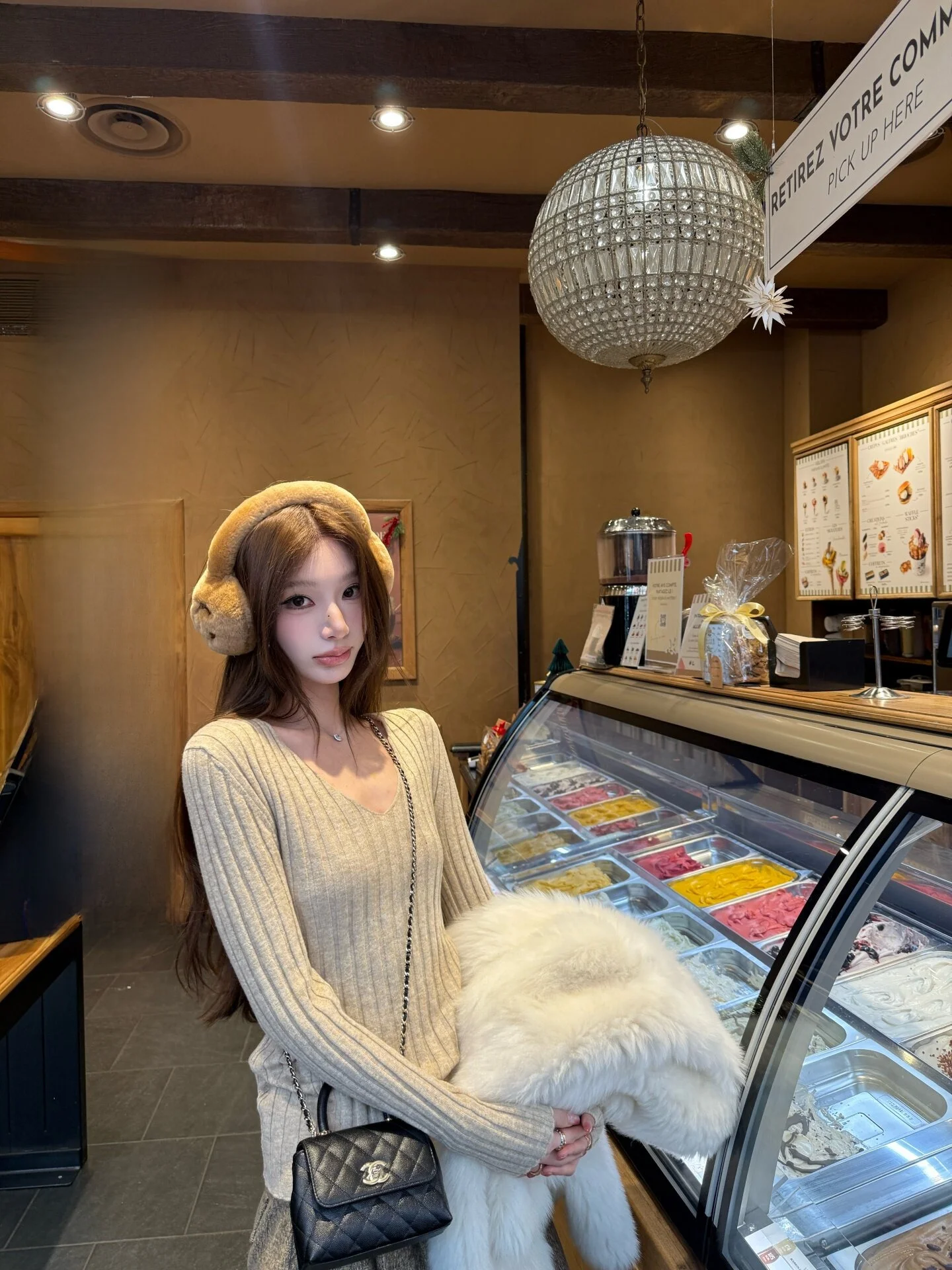 Женская шерстяная вязаная кофта Yangzifan с V-образным вырезом, свободного кроя, повседневная, с длинным рукавом, термотоп из полиэфирного волокна
Женская шерстяная вязаная кофта Yangzifan с V-образным вырезом, свободного кроя, повседневная, с длинным рукавом, термотоп из полиэфирного волокна