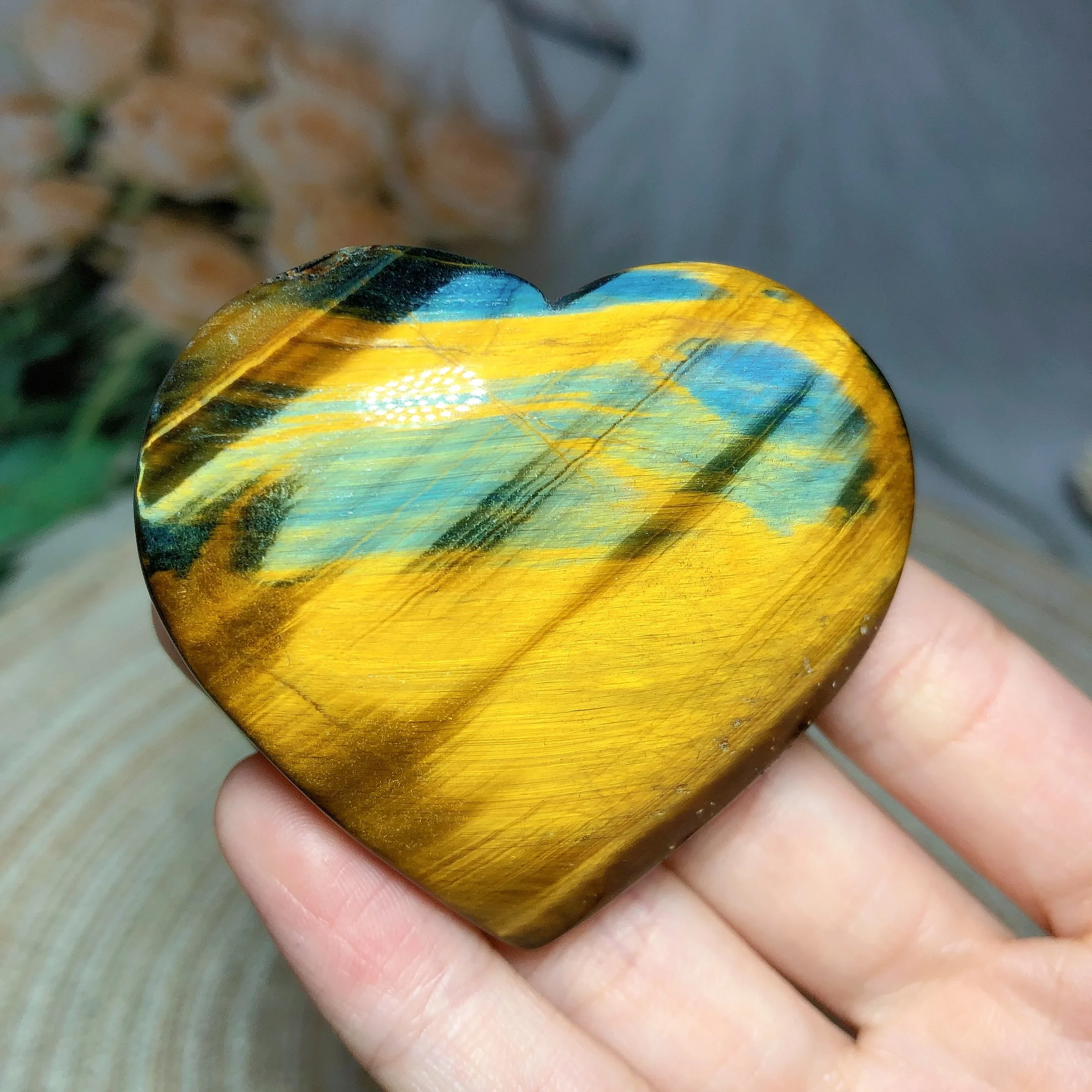 Natural Crystal Blue And Yellow Tiger Eye Heart Polished Energy Reiki Ornament Healing High Quality Home Decoration Gift
Natural Crystal Blue And Yellow Tiger Eye Heart Polished Energy Reiki Ornament Healing High Quality Home Decoration Gift
