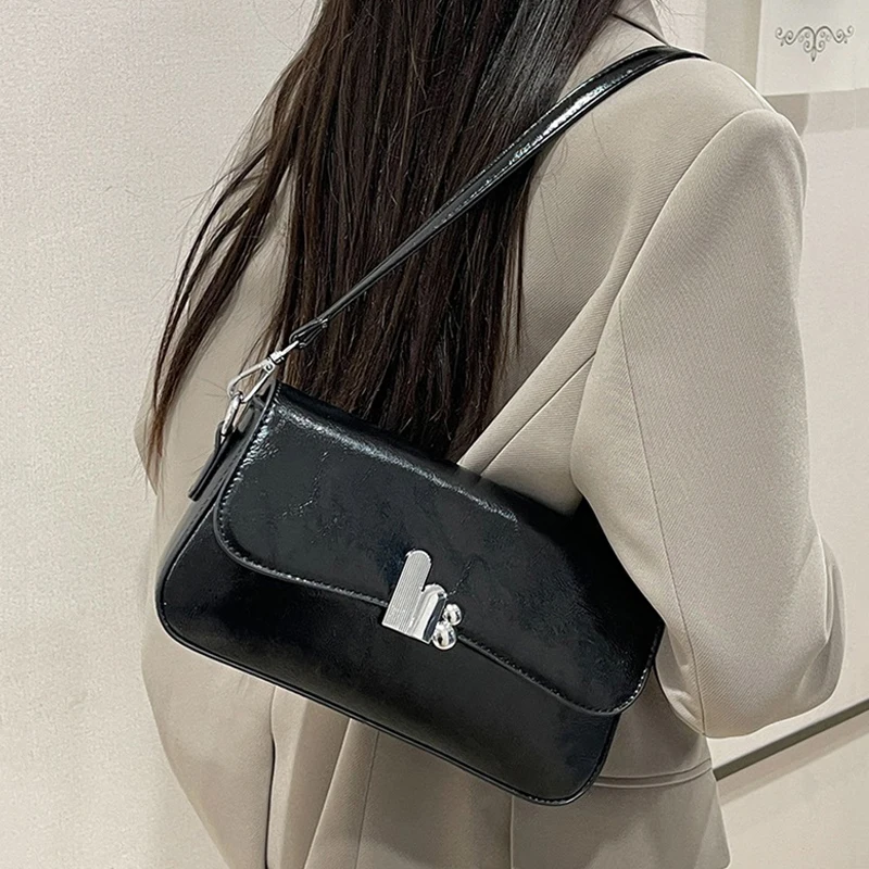Trendy Women Shoulder Bags Spring Simple Chic PU Leather Messenger Bag Ladies All-Matched Commuting Daily Pack
Trendy Women Shoulder Bags Spring Simple Chic PU Leather Messenger Bag Ladies All-Matched Commuting Daily Pack
