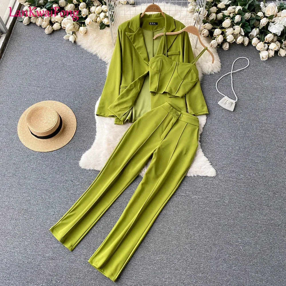 2024 New Commuter Professional Three Piece Set Women's Polo Collar Long Sleeved Loose Suit Top+Slimming Suit Pants+Strap Top Set
2024 New Commuter Professional Three Piece Set Women's Polo Collar Long Sleeved Loose Suit Top+Slimming Suit Pants+Strap Top Set