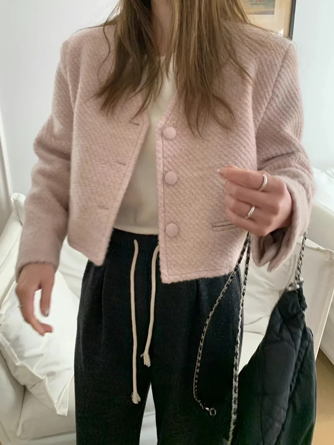 Ele ort Outerwear Chic Versatile Sweet V-Ne Faionable Small Fraance Sle Unique Top for Women Korean Sle Sweater
Ele ort Outerwear Chic Versatile Sweet V-Ne Faionable Small Fraance Sle Unique Top for Women Korean Sle Sweater