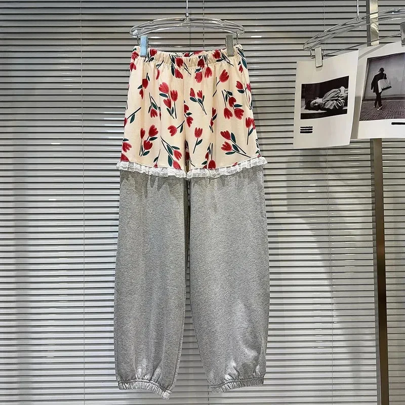 Trendy Elastic Waist Straight Casual Pants for Women Spring New Fashion Flower Patchwork Lace Edge Trousers Female
Trendy Elastic Waist Straight Casual Pants for Women Spring New Fashion Flower Patchwork Lace Edge Trousers Female