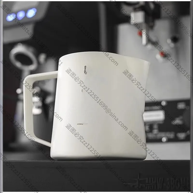 Suitable for Latte Tank, Crocodile Mouth Latte Cup 5.0 Professional Bar Stainless Steel Milking Tank
Suitable for Latte Tank, Crocodile Mouth Latte Cup 5.0 Professional Bar Stainless Steel Milking Tank